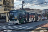 Via Sudeste Transportes S.A. 5 2567 na cidade de Ipiranga, Paraná, Brasil, por Dhiego Chaves. ID da foto: :id.