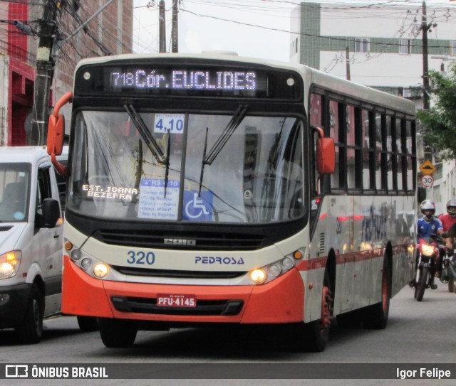 Empresa Pedrosa 320 na cidade de Recife, Pernambuco, Brasil, por Igor Felipe. Número da foto: #9842689.