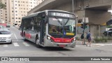 Express Transportes Urbanos Ltda 4 8074 na cidade de São Paulo, São Paulo, Brasil, por Roberto Teixeira. Número da foto: #:id.