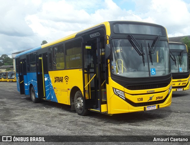 Sharp Transportes 138 na cidade de Araucária, Paraná, Brasil, por Amauri Caetano. Número da foto: #9845598.