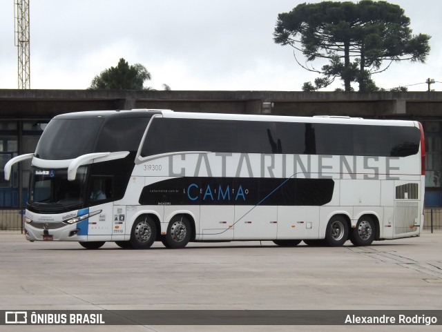 Auto Viação Catarinense 319300 na cidade de Curitiba, Paraná, Brasil, por Alexandre Rodrigo. ID da foto: 9844544.