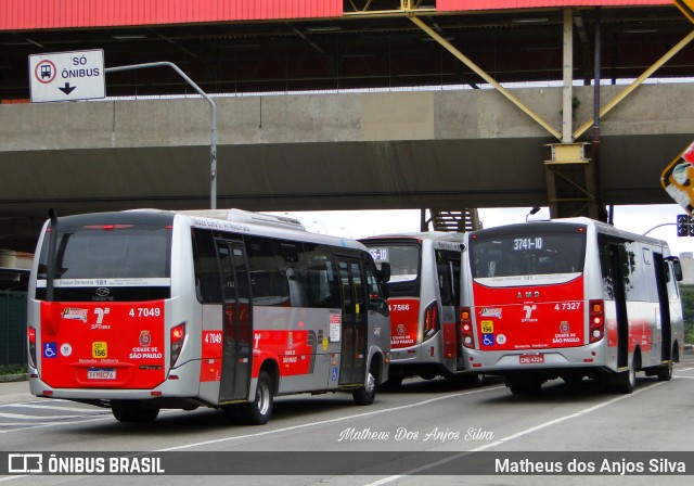 Pêssego Transportes 4 7049 na cidade de São Paulo, São Paulo, Brasil, por Matheus dos Anjos Silva. ID da foto: 9848931.