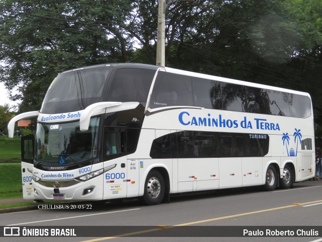 Caminhos da Terra Turismo 6000 na cidade de Curitiba, Paraná, Brasil, por Paulo Roberto Chulis. Número da foto: #9848545.