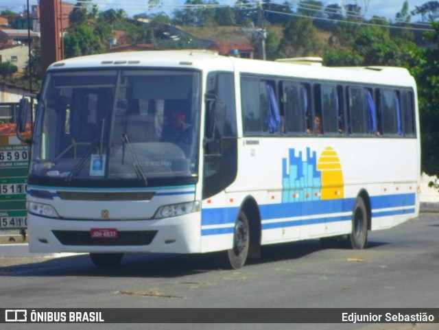 Ônibus Particulares 4837 na cidade de Nazaré da Mata, Pernambuco, Brasil, por Edjunior Sebastião. Número da foto: #9847190.