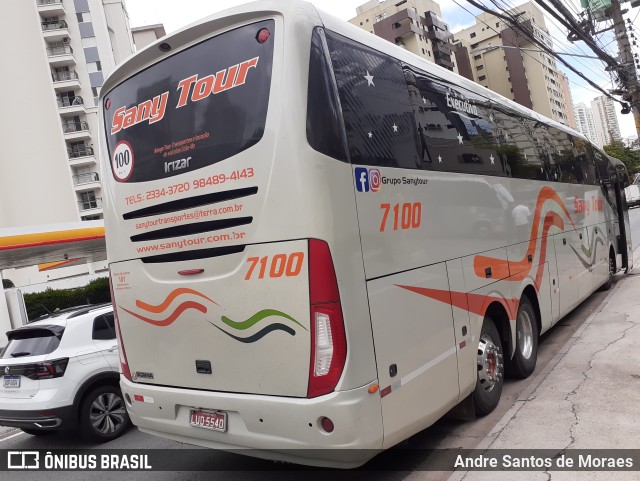 Sany Tour 7100 na cidade de São Paulo, São Paulo, Brasil, por Andre Santos de Moraes. Número da foto: #9849067.