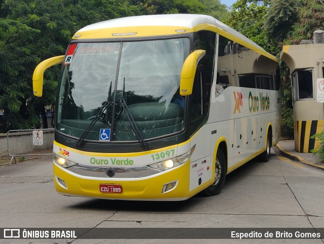 Auto Viação Ouro Verde 13097 na cidade de São Paulo, São Paulo, Brasil, por Espedito de Brito Gomes. Número da foto: #9852066.