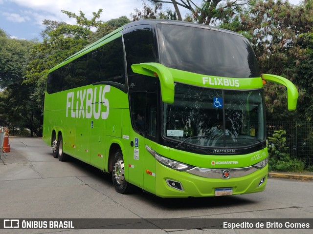 FlixBus Transporte e Tecnologia do Brasil 412019 na cidade de São Paulo, São Paulo, Brasil, por Espedito de Brito Gomes. ID da foto: 9852083.