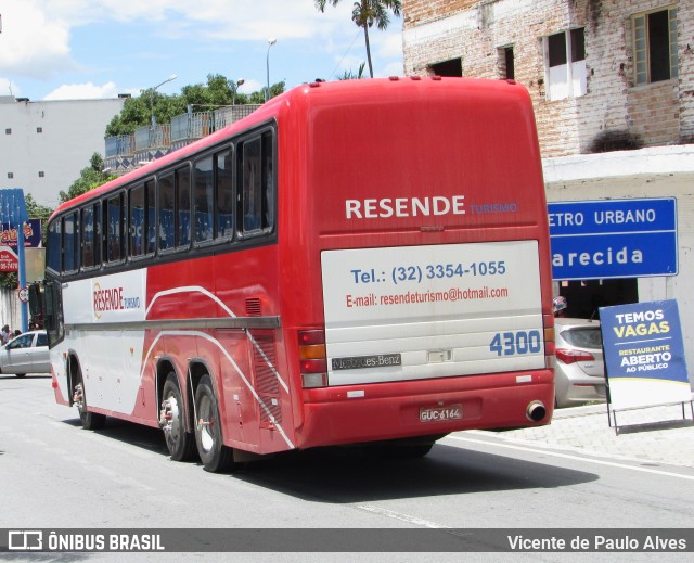 Resende Turismo 4300 na cidade de Aparecida, São Paulo, Brasil, por Vicente de Paulo Alves. ID da foto: 9857904.