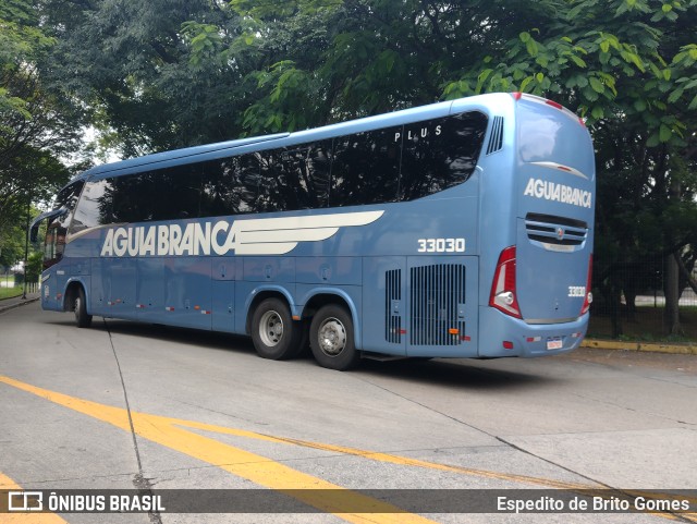 Viação Águia Branca 33030 na cidade de São Paulo, São Paulo, Brasil, por Espedito de Brito Gomes. ID da foto: 9858123.