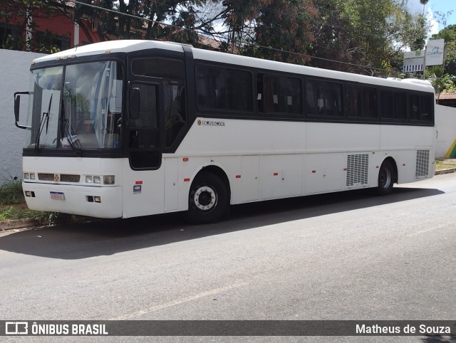 Ônibus Particulares 0H63 na cidade de Luziânia, Goiás, Brasil, por Matheus de Souza. ID da foto: 9856742.