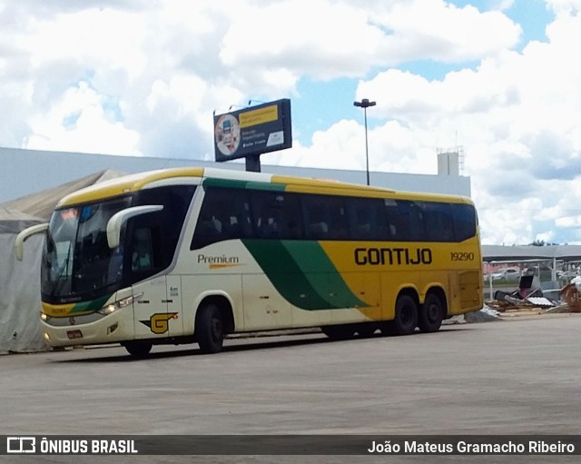 Empresa Gontijo de Transportes 19290 na cidade de Goiânia, Goiás, Brasil, por João Mateus Gramacho Ribeiro. ID da foto: 9862551.