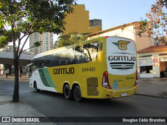 Empresa Gontijo de Transportes 19440 na cidade de Belo Horizonte, Minas Gerais, Brasil, por Douglas Célio Brandao. ID da foto: 9871186.