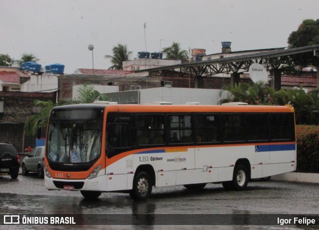 Cidade Alta Transportes 1.353 na cidade de Olinda, Pernambuco, Brasil, por Igor Felipe. Número da foto: #9875897.
