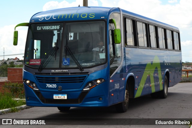 Viação Sul Minas 70620 na cidade de Varginha, Minas Gerais, Brasil, por Eduardo Ribeiro. Número da foto: #9876253.