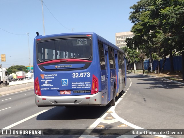 Viação Transdutra 32.673 na cidade de São Paulo, São Paulo, Brasil, por Rafael Lopes de Oliveira. Número da foto: #9800331.