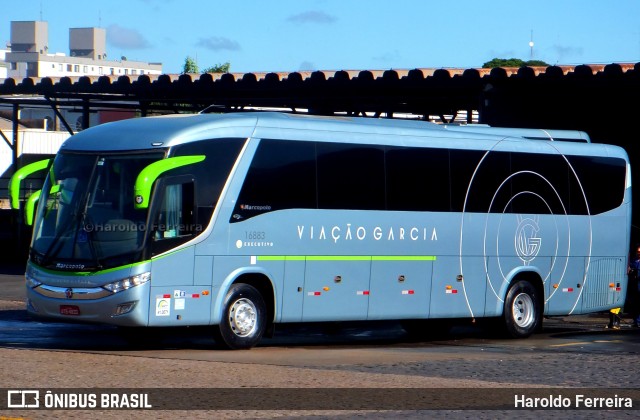 Viação Garcia 16883 na cidade de Londrina, Paraná, Brasil, por Haroldo Ferreira. Número da foto: #9800352.