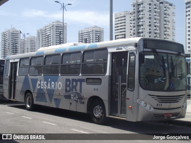 BRT RIO B19 na cidade de Rio de Janeiro, Rio de Janeiro, Brasil, por Jorge Gonçalves. Número da foto: #9802368.
