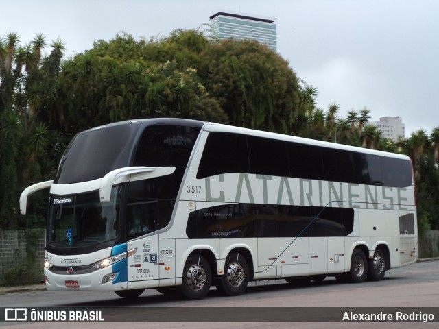 Auto Viação Catarinense 3517 na cidade de Curitiba, Paraná, Brasil, por Alexandre Rodrigo. ID da foto: 9806061.