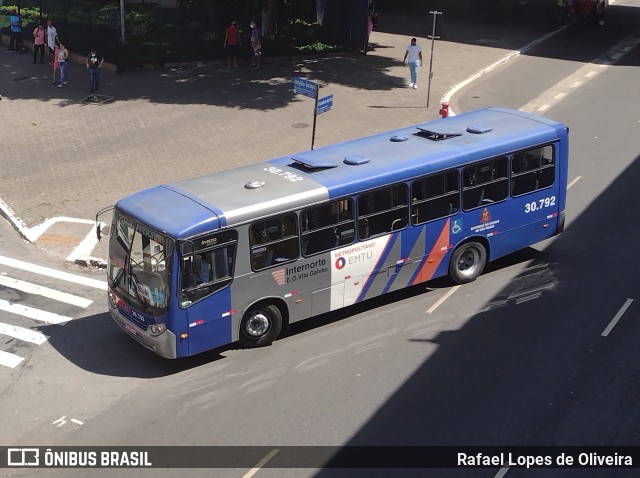 Empresa de Ônibus Vila Galvão 30.792 na cidade de São Paulo, São Paulo, Brasil, por Rafael Lopes de Oliveira. Número da foto: #9805629.