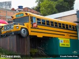 Ônibus Particulares STARBUS COFFEE na cidade de Campina Grande do Sul, Paraná, Brasil, por Ricardo Fontes Moro. Número da foto: #9812280.