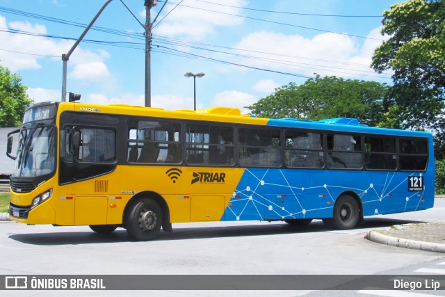 Sharp Transportes 121 na cidade de Araucária, Paraná, Brasil, por Diego Lip. Número da foto: #9815775.