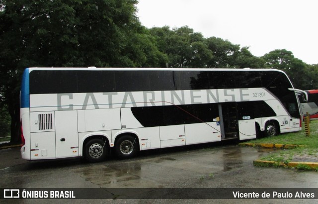 Auto Viação Catarinense 321301 na cidade de São Paulo, São Paulo, Brasil, por Vicente de Paulo Alves. Número da foto: #9815666.