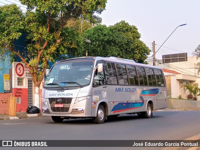 Auto Viação MM Souza Turismo 19252 na cidade de Monte Mor, São Paulo, Brasil, por José Eduardo Garcia Pontual. Número da foto: #9877713.