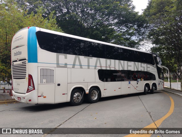 Auto Viação Catarinense 319320 na cidade de São Paulo, São Paulo, Brasil, por Espedito de Brito Gomes. Número da foto: #9876869.