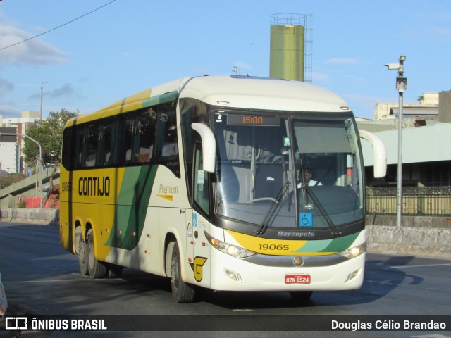 Empresa Gontijo de Transportes 19065 na cidade de Belo Horizonte, Minas Gerais, Brasil, por Douglas Célio Brandao. ID da foto: 9878148.