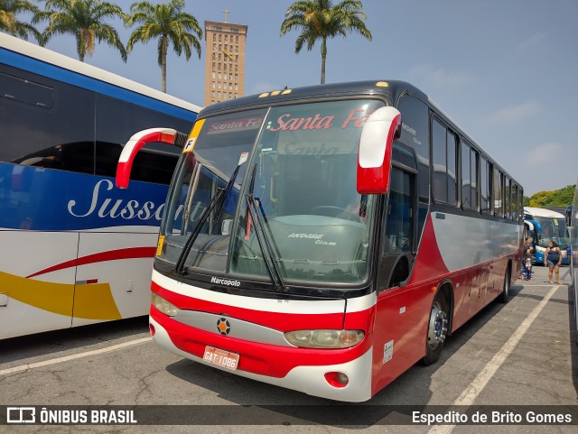Santa Fé Turismo 1050 na cidade de Aparecida, São Paulo, Brasil, por Espedito de Brito Gomes. Número da foto: #9900199.