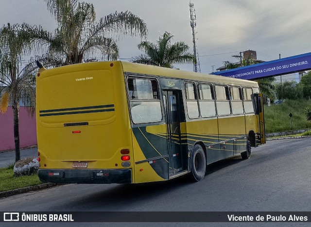 Ônibus Particulares 1339 na cidade de Santo Antônio do Monte, Minas Gerais, Brasil, por Vicente de Paulo Alves. ID da foto: 9901195.