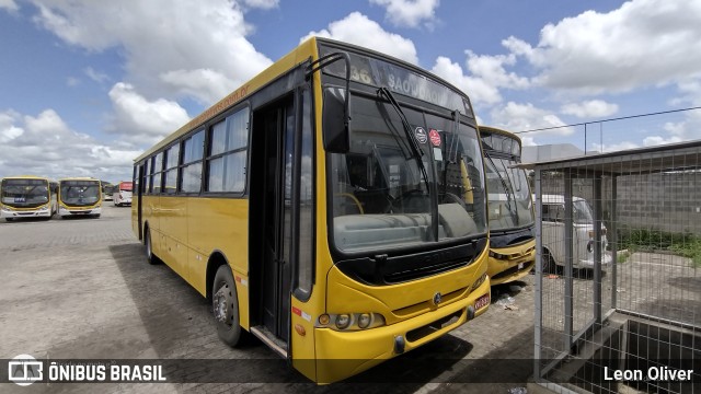 Coletivo Transportes 037 na cidade de Caruaru, Pernambuco, Brasil, por Leon Oliver. Número da foto: #9902149.