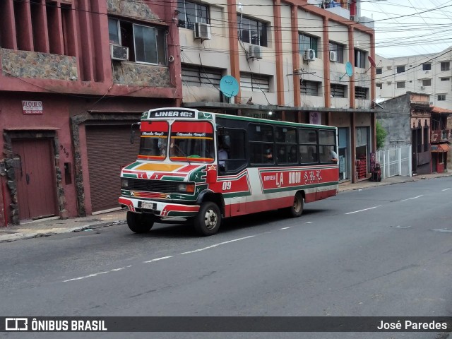 La Union - Linea 16.2 09 na cidade de Asunción, Paraguai, por José Paredes. Número da foto: #9904374.