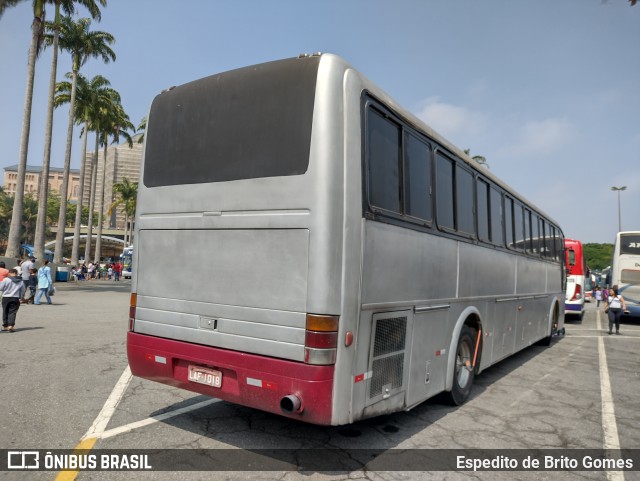 Ônibus Particulares 1018 na cidade de Aparecida, São Paulo, Brasil, por Espedito de Brito Gomes. ID da foto: 9903291.