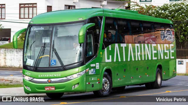 Auto Viação Catarinense 3421 na cidade de Joinville, Santa Catarina, Brasil, por Vinicius Petris. ID da foto: 9904179.