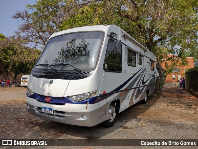 Motorhomes  na cidade de Aparecida, São Paulo, Brasil, por Espedito de Brito Gomes. Número da foto: #9905821.