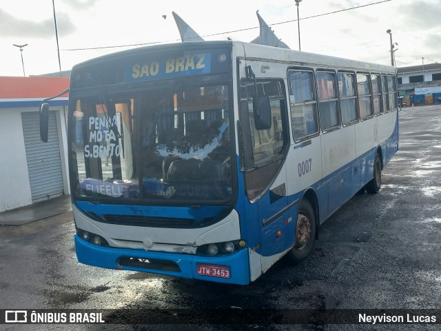 Ônibus Particulares 0007 na cidade de Salinópolis, Pará, Brasil, por Neyvison Lucas. Número da foto: #9907992.
