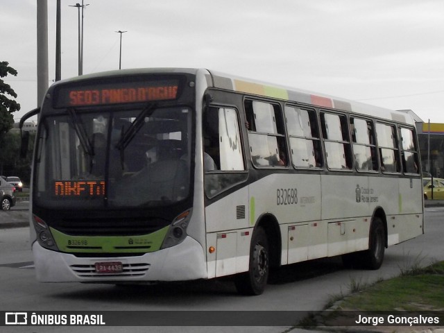 Viação Pavunense B32698 na cidade de Rio de Janeiro, Rio de Janeiro, Brasil, por Jorge Gonçalves. ID da foto: 9910891.