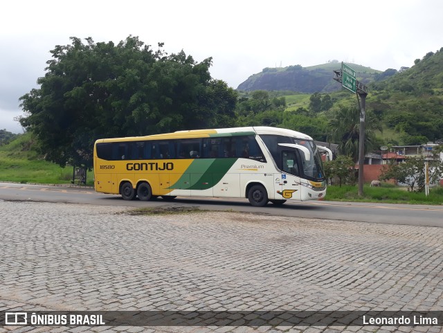 Empresa Gontijo de Transportes 18580 na cidade de Leopoldina, Minas Gerais, Brasil, por Leonardo Lima. Número da foto: #9912057.
