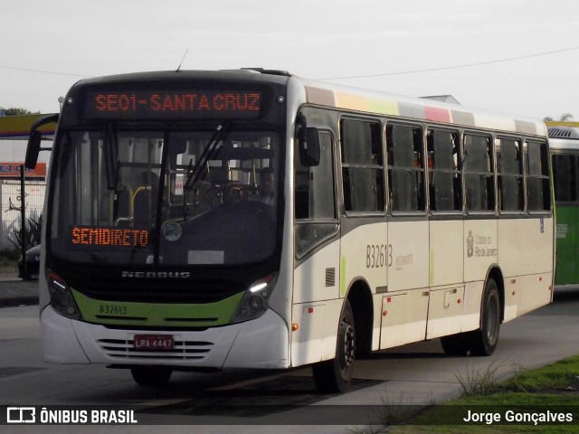 Viação Pavunense B32613 na cidade de Rio de Janeiro, Rio de Janeiro, Brasil, por Jorge Gonçalves. Número da foto: #9910904.