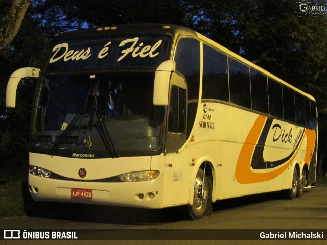 Dick Turismo 6517 na cidade de Curitiba, Paraná, Brasil, por Gabriel Michalski. ID da foto: 9913697.