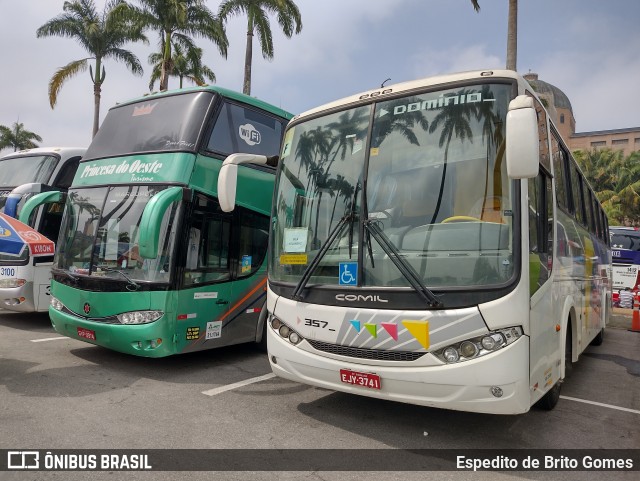 Domínio Transportadora Turística 357 na cidade de Aparecida, São Paulo, Brasil, por Espedito de Brito Gomes. Número da foto: #9917202.