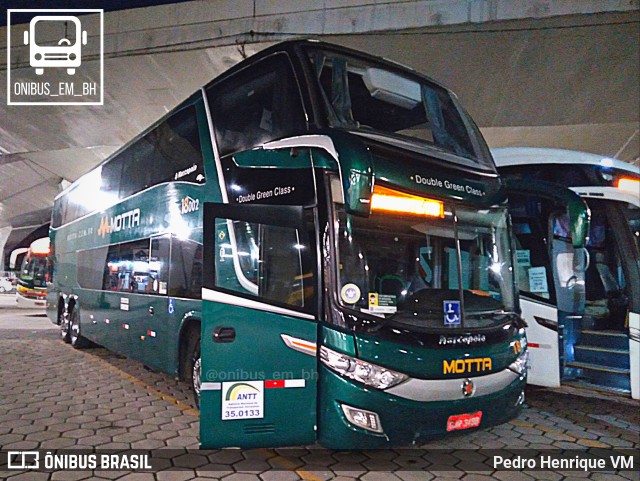 Viação Motta 18002 na cidade de Belo Horizonte, Minas Gerais, Brasil, por Pedro Henrique VM. Número da foto: #9917682.