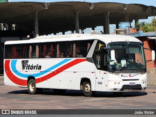 Expresso Vitória de Transportes 13048 na cidade de Porto Alegre, Rio Grande do Sul, Brasil, por João Victor. ID da foto: 9918018.