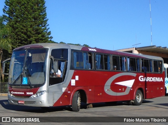 Expresso Gardenia 3605 na cidade de Três Corações, Minas Gerais, Brasil, por Fábio Mateus Tibúrcio. Número da foto: #9919375.
