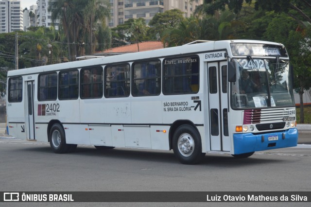 Ônibus Particulares 8298 na cidade de São Paulo, São Paulo, Brasil, por Luiz Otavio Matheus da Silva. Número da foto: #9920330.
