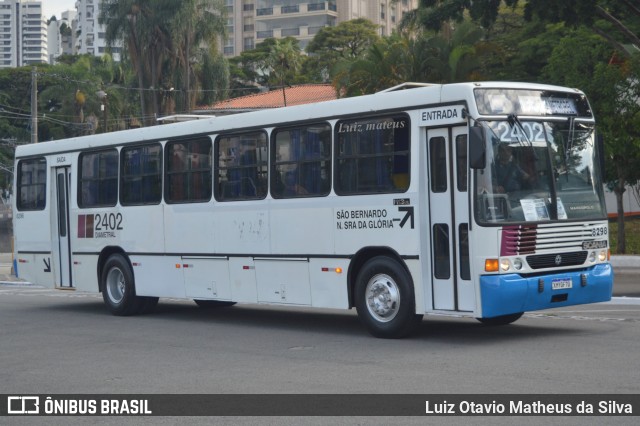 Ônibus Particulares 8298 na cidade de São Paulo, São Paulo, Brasil, por Luiz Otavio Matheus da Silva. ID da foto: 9920330.