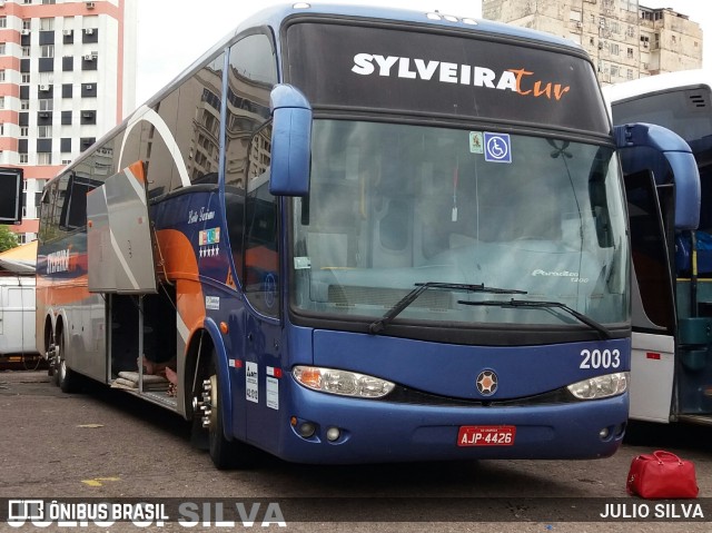 Sylveira Tur 2003 na cidade de Porto Alegre, Rio Grande do Sul, Brasil, por JULIO SILVA. Número da foto: #9924318.