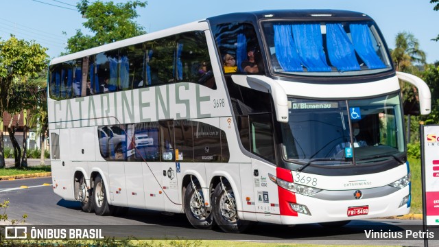 Auto Viação Catarinense 3698 na cidade de Joinville, Santa Catarina, Brasil, por Vinicius Petris. ID da foto: 9923425.