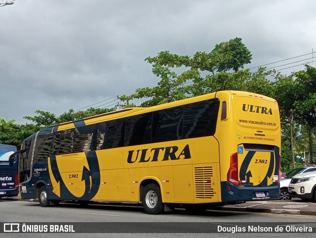 Viação Ultra 2302 na cidade de Santos, São Paulo, Brasil, por Douglas Nelson de Oliveira. ID da foto: 9924878.